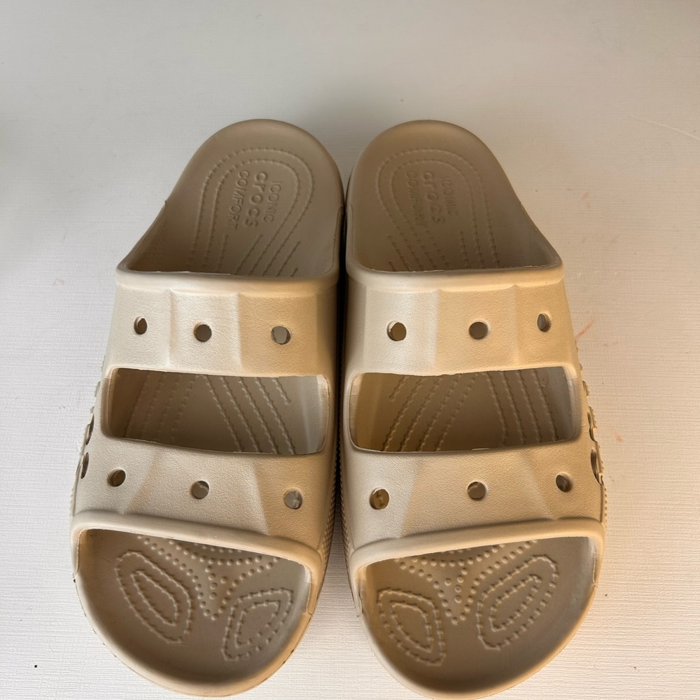 CROCS Baya iconic comfort Beige waterproof slides logo men’s sz 8 women’s sz10 - Picture 2 of 8